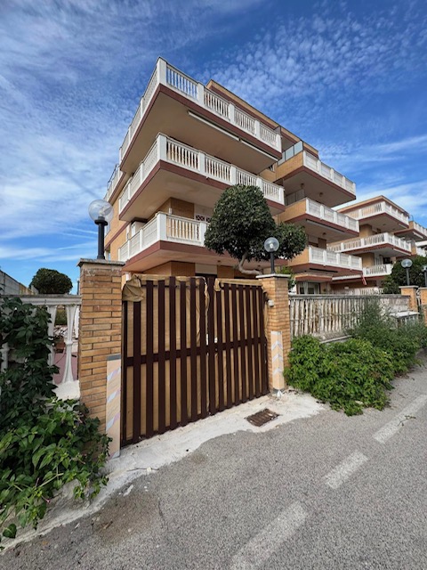 BILOCALE A MARINA DI ARDEA