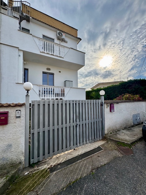 APPARTAMENTO SU DUE LIVELLI