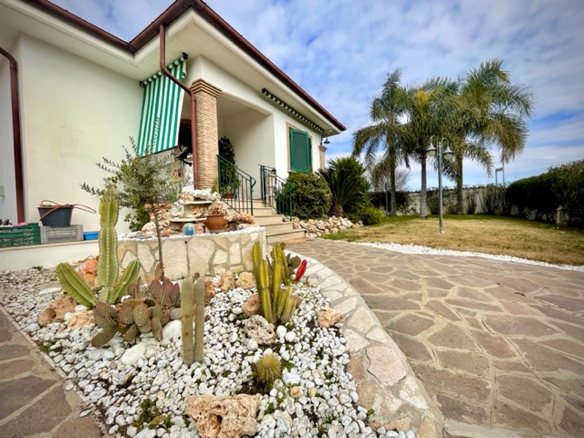 VILLINO A NUOVA FLORIDA