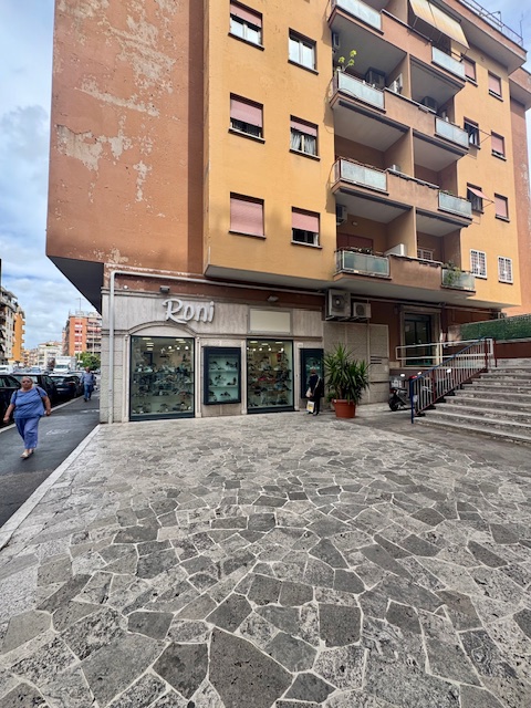 APPARTAMENTO A VIA DI BOCCEA